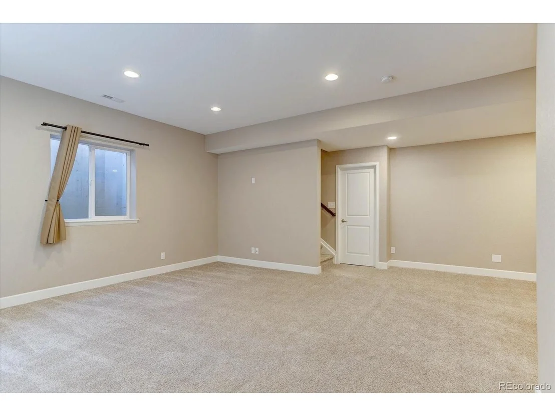 Photo of 2248 Prospect Ln