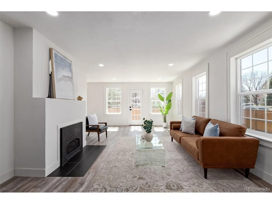Photo of 634 Colorado Blvd