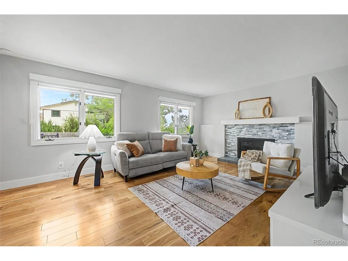 Photo of 8210 Jay Cir