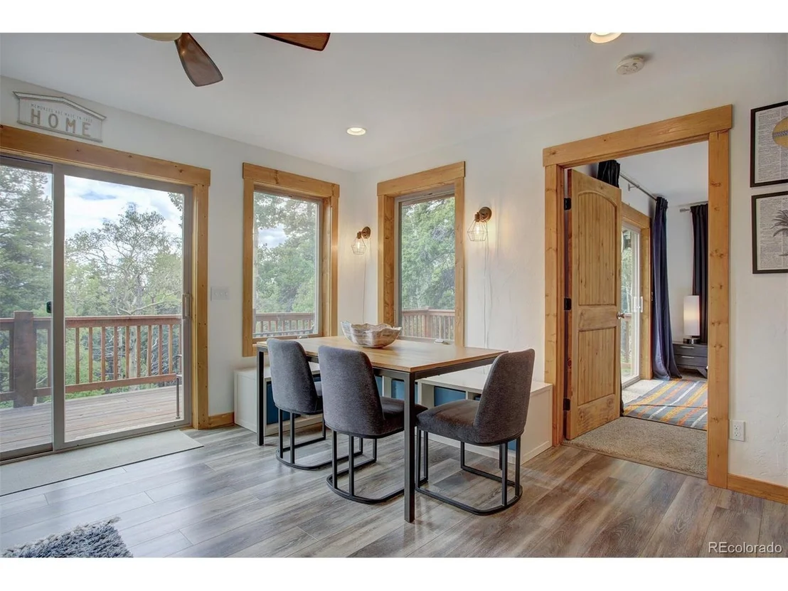 Photo of 1002 Venture Rd