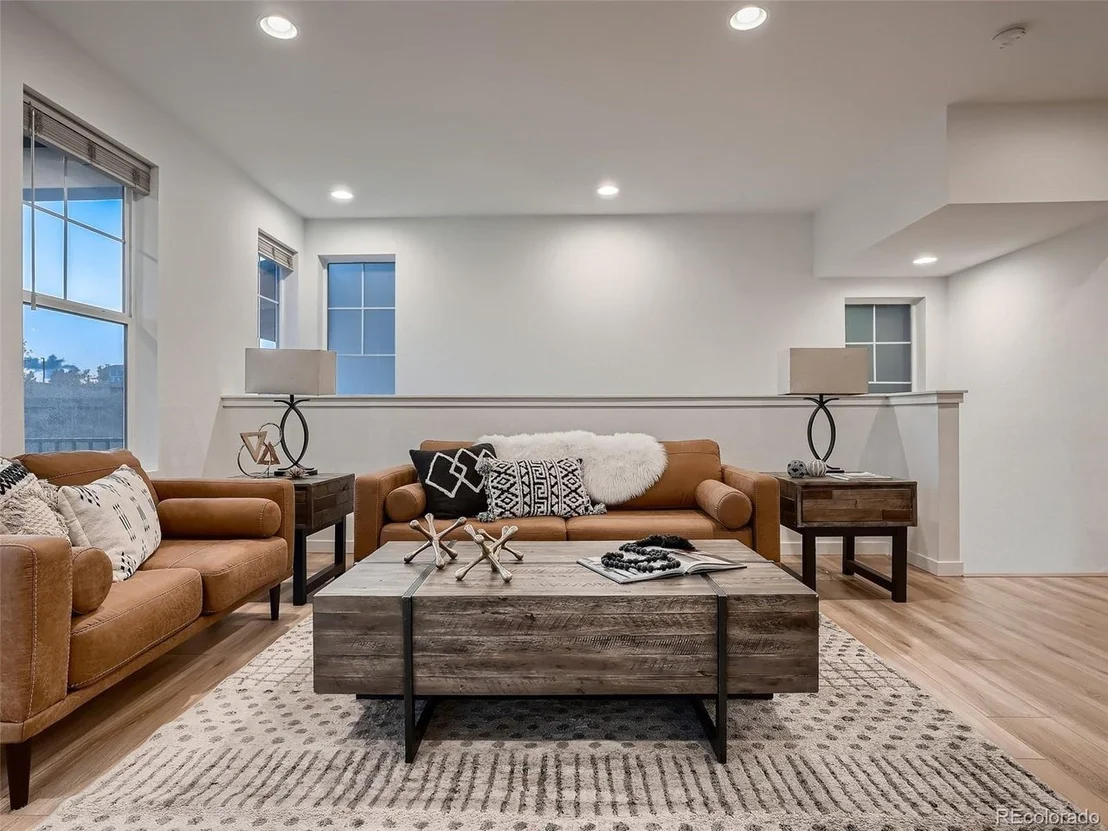 Photo of 11025 Sunshimmer Cir