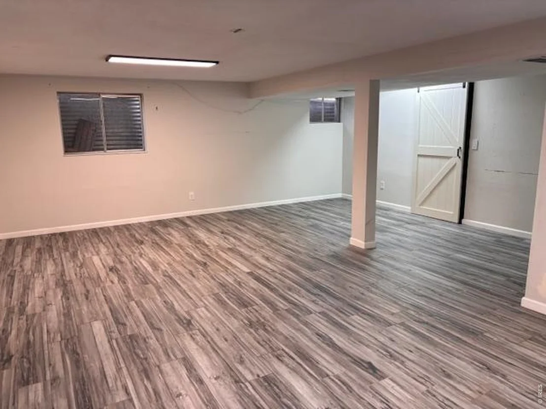 Photo of 3331 Lakeview Cir