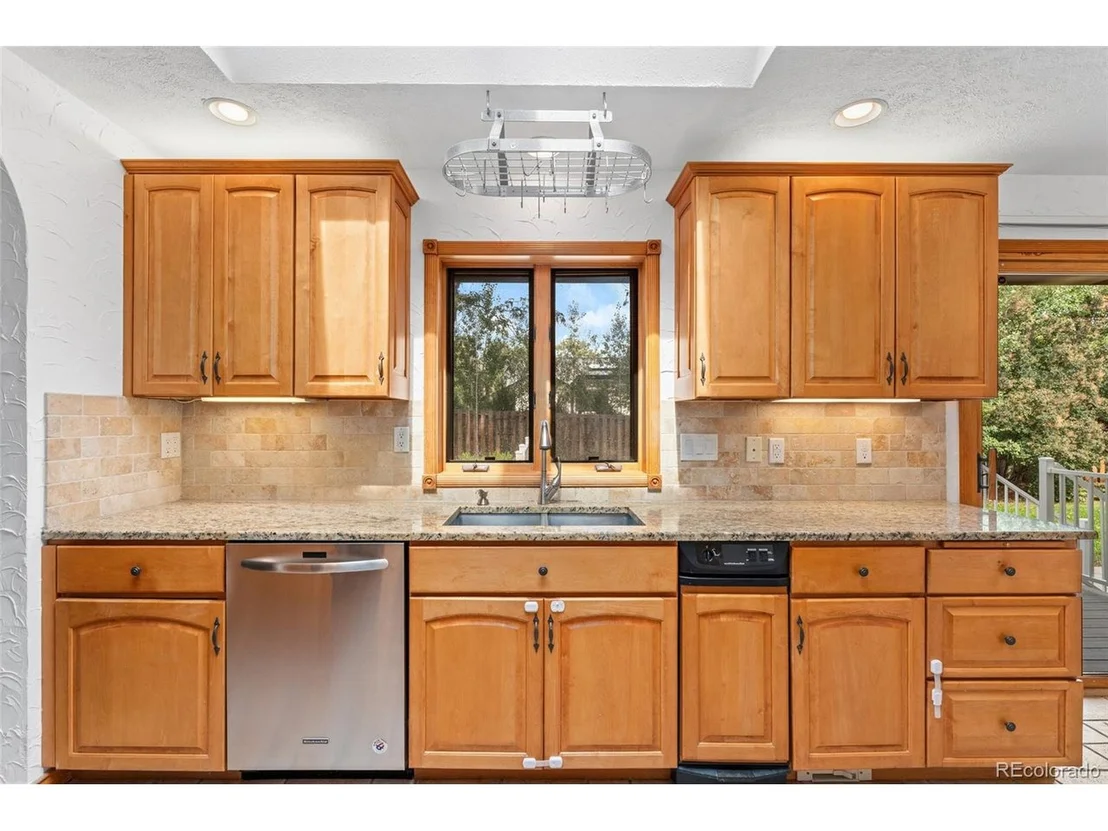 Photo of 7302 Island Cir