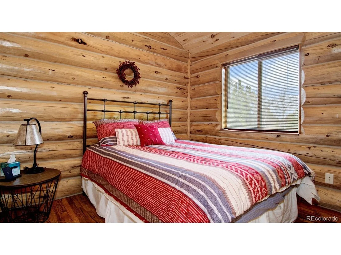 Photo of 885 Circle 73