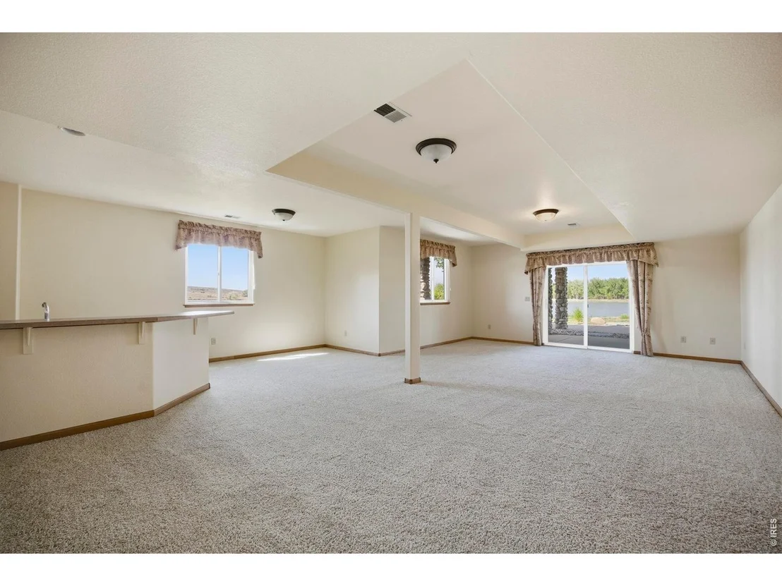 Photo of 510 Lakeside Pl