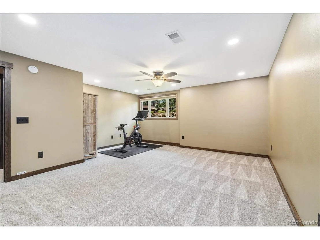 Photo of 2140 Torrey Pine Dr