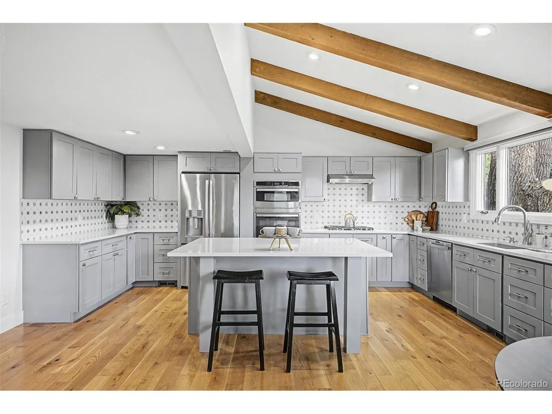 Photo of 8210 Jay Cir