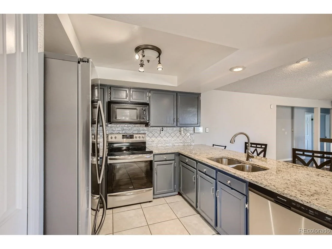 Photo of 4413 E 107th Cir