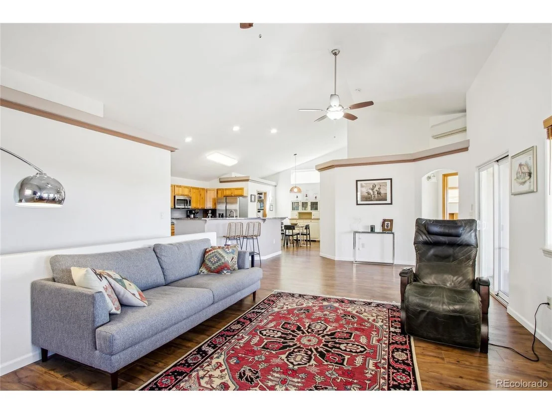 Photo of 2439 Maple Hill Dr
