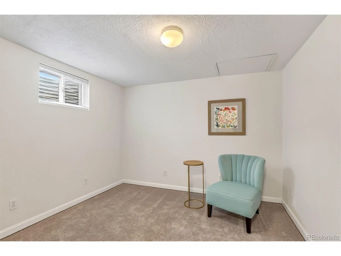 Photo of 243 Dawson Dr