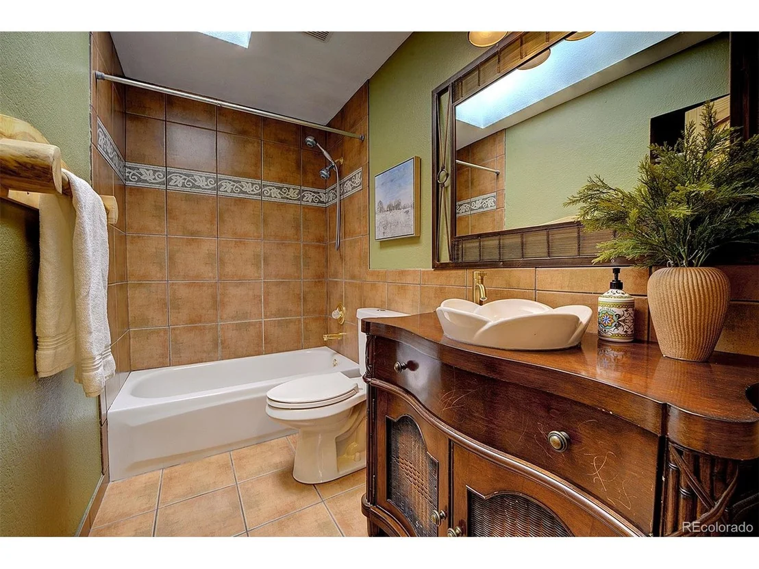 Photo of 32 Aspen Dr