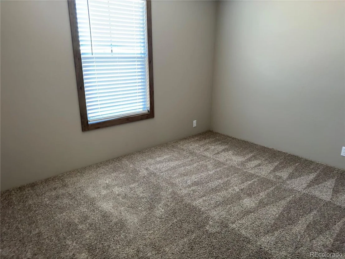 Photo of 1171 2nd Ave
