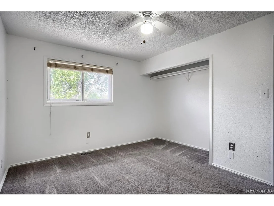 Photo of 5542 Sable St