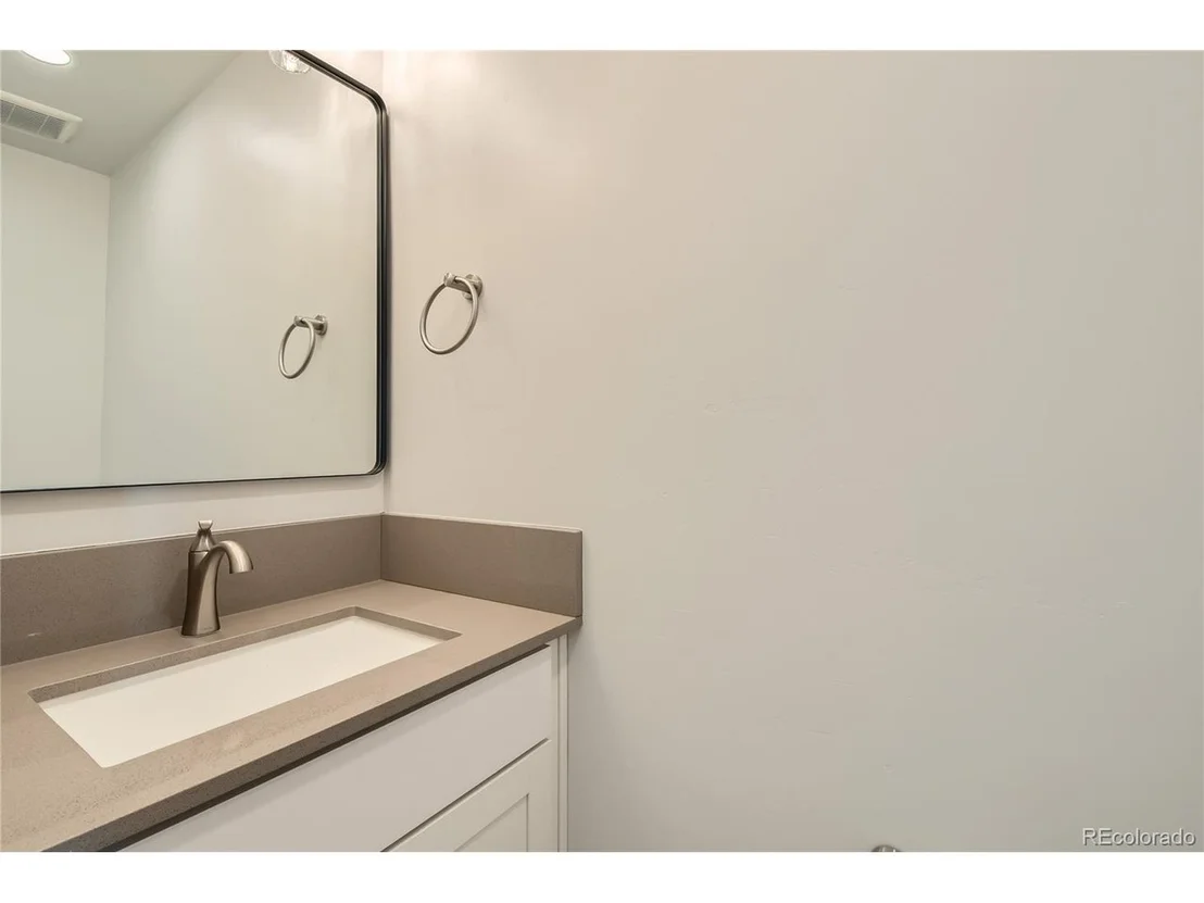Photo of 1307 James Road