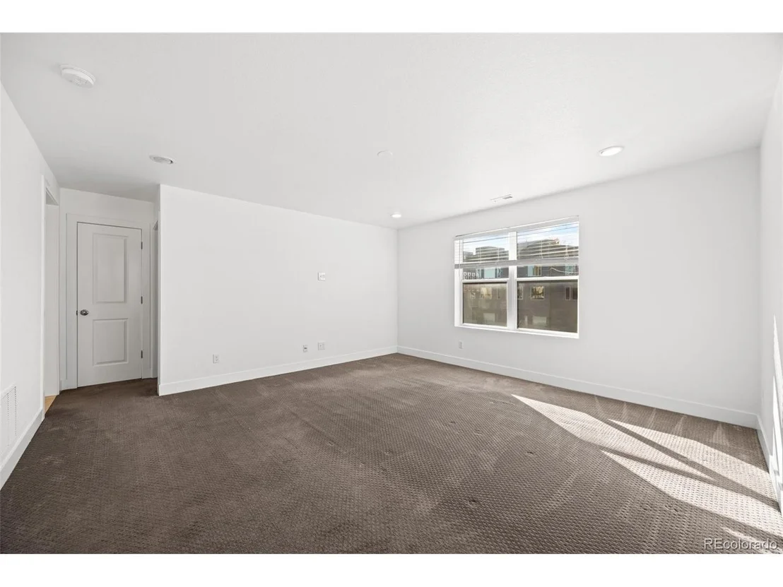 Photo of 3054 N Speer Blvd