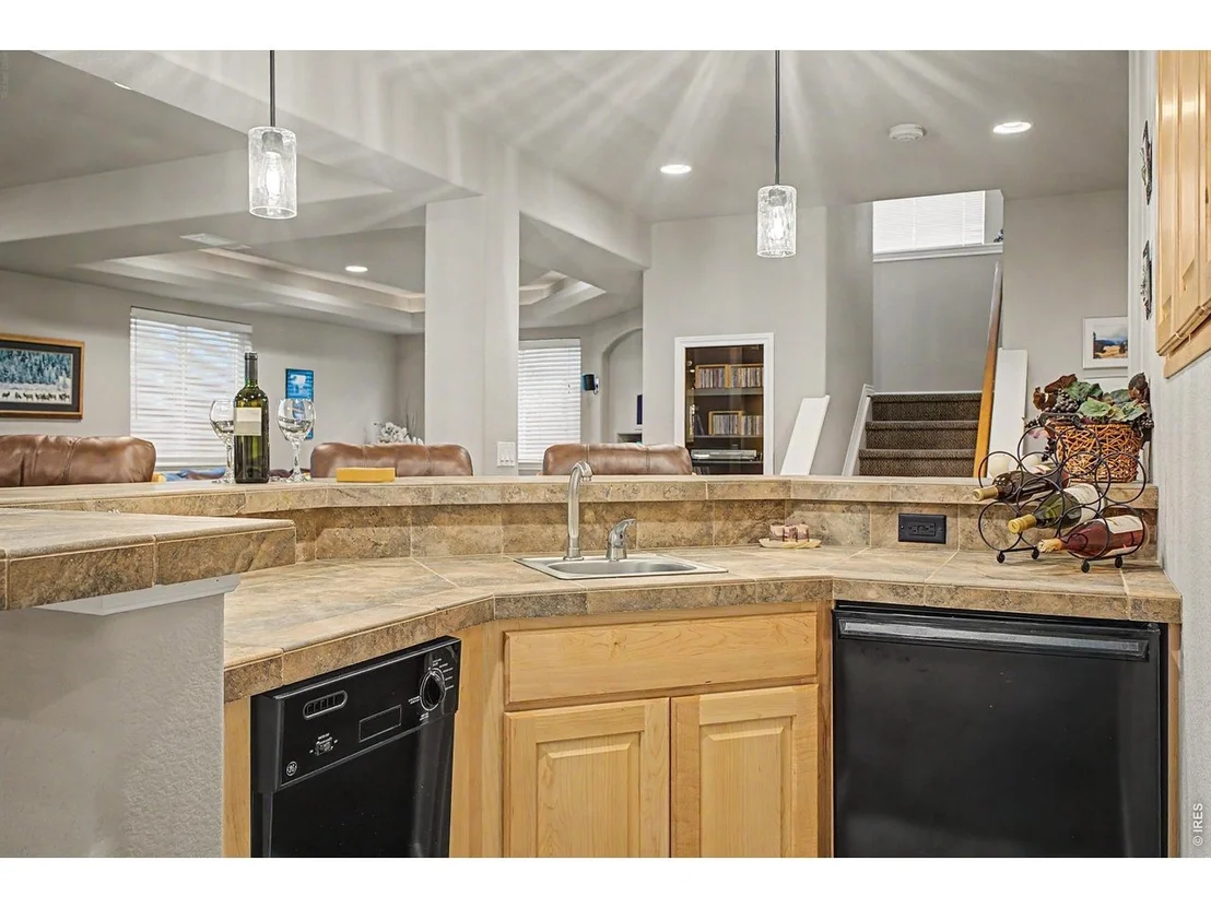 Photo of 1044 Willow Creek Cir