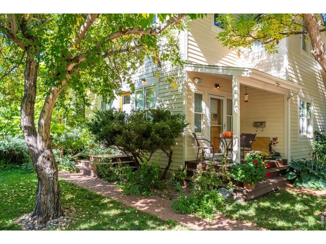 Photo of 429 Canyon Blvd
