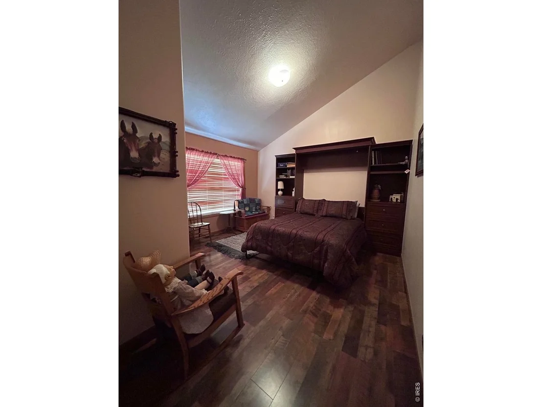 Photo of 717 3rd Ave