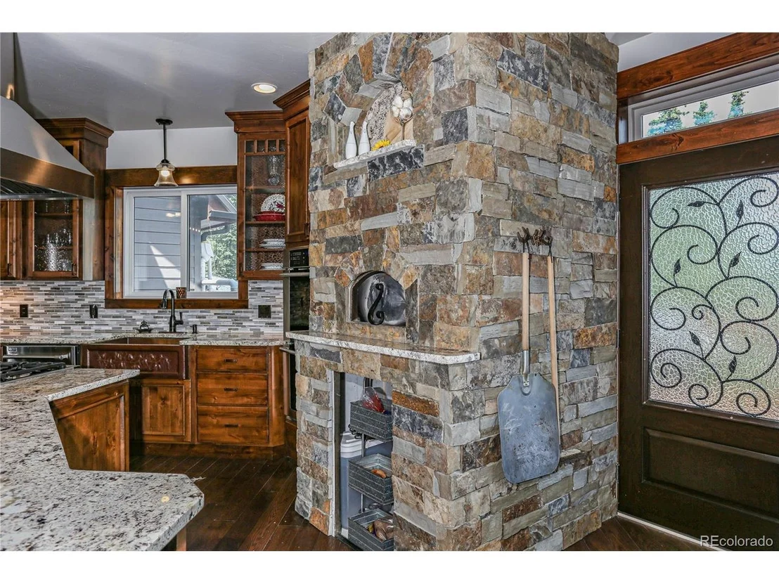 Photo of 598 Prunes Pl