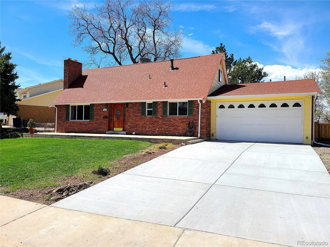 Photo of 975 Flint Way