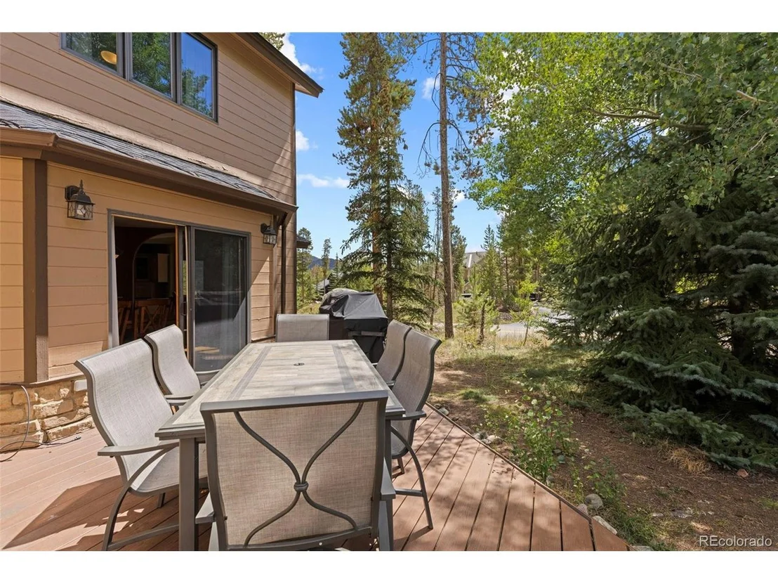 Photo of 395 Black Hawk Cir