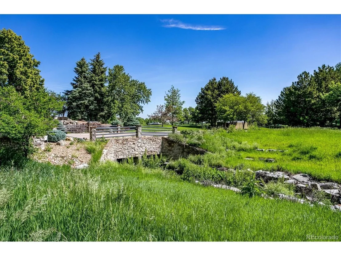 Photo of 308 Diamond Cir