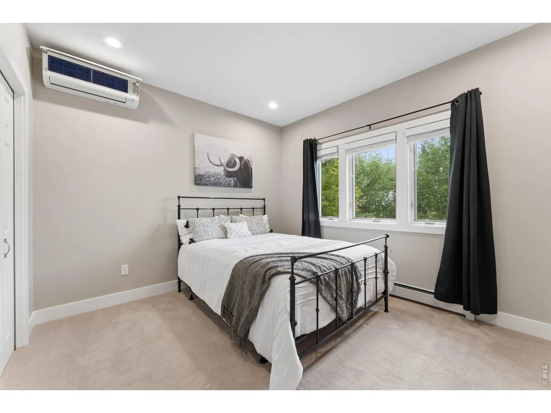 Photo of 4883 Valkyrie Dr