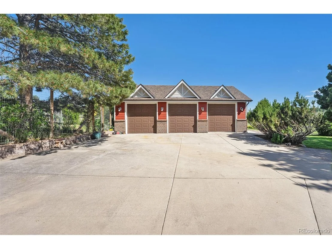 Photo of 497 Grey Squirrel Way