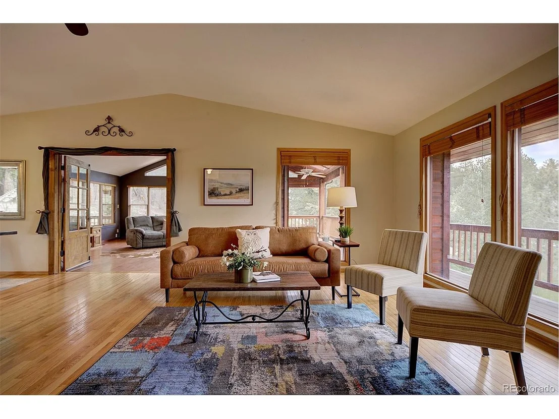 Photo of 32 Aspen Dr