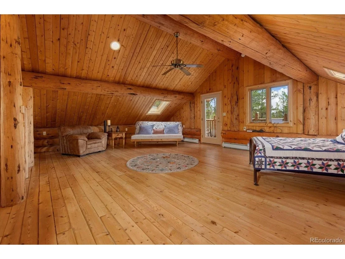 Photo of 682 Spruce Dr