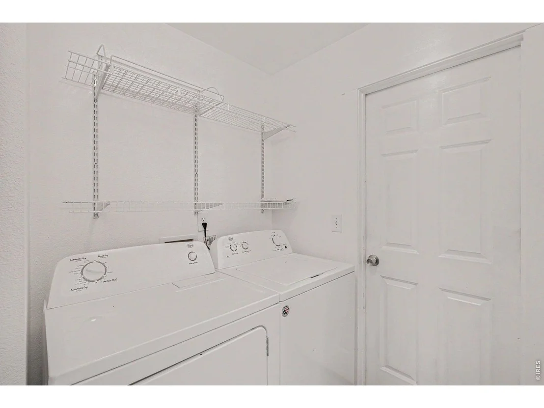 Photo of 943 Eagle Dr