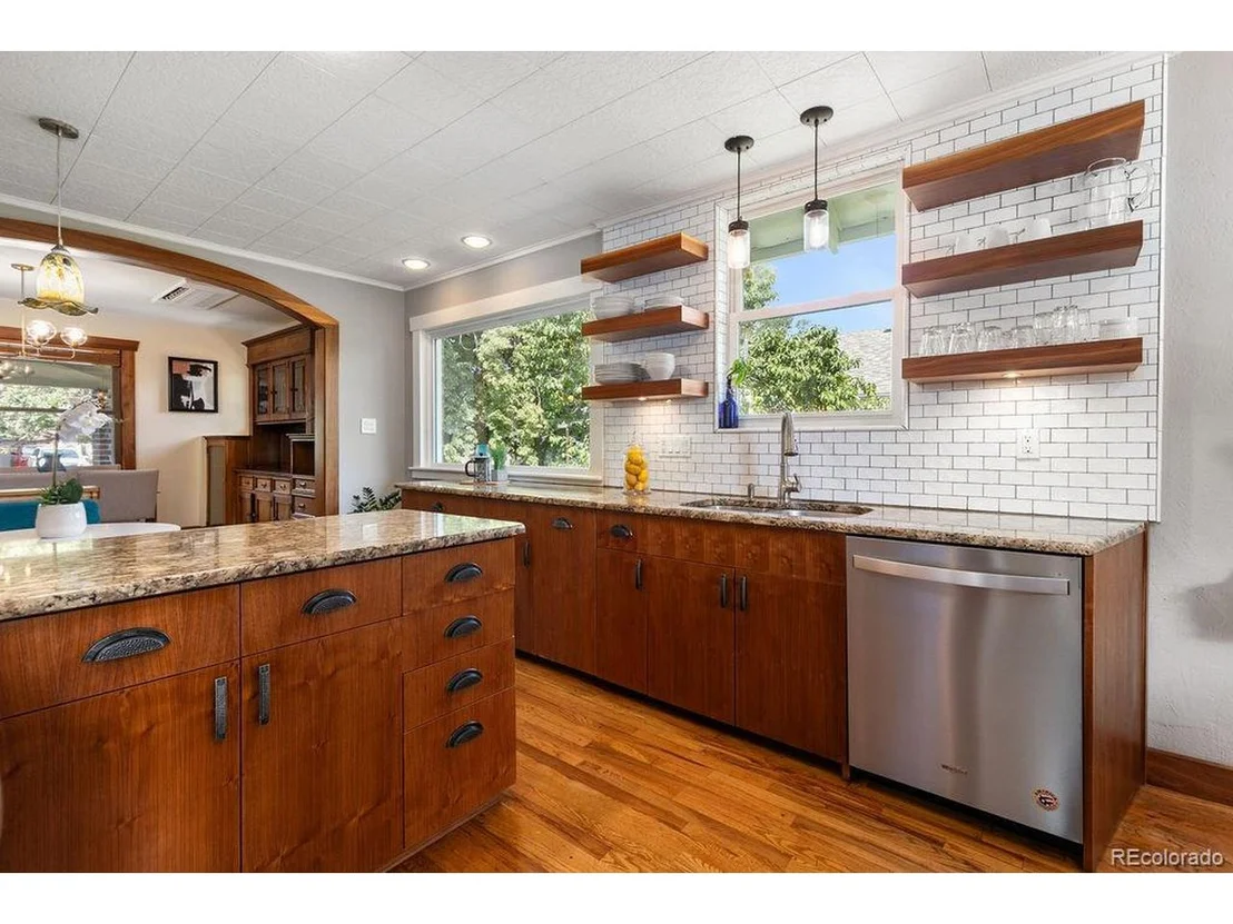 Photo of 3036 W 40th Ave