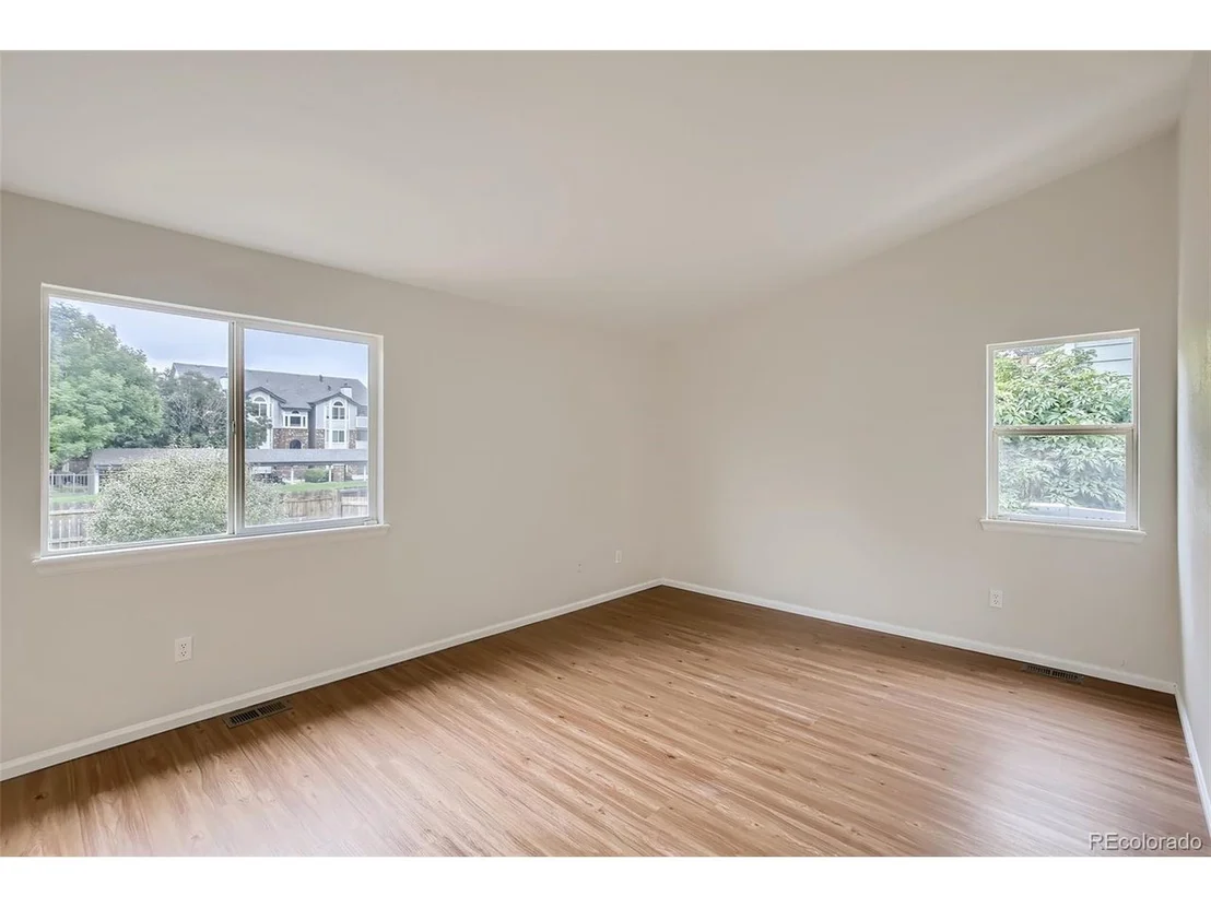 Photo of 732 Bluegrass Dr