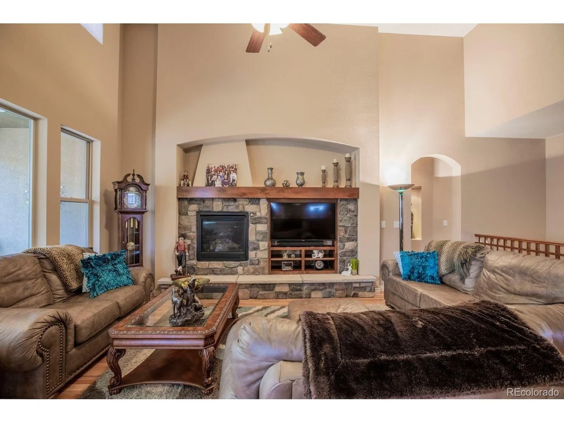 Photo of 2354 S Juniper Cir