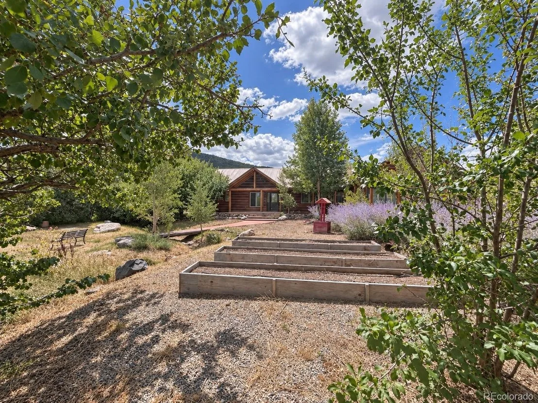 Photo of 6085 County Road 210