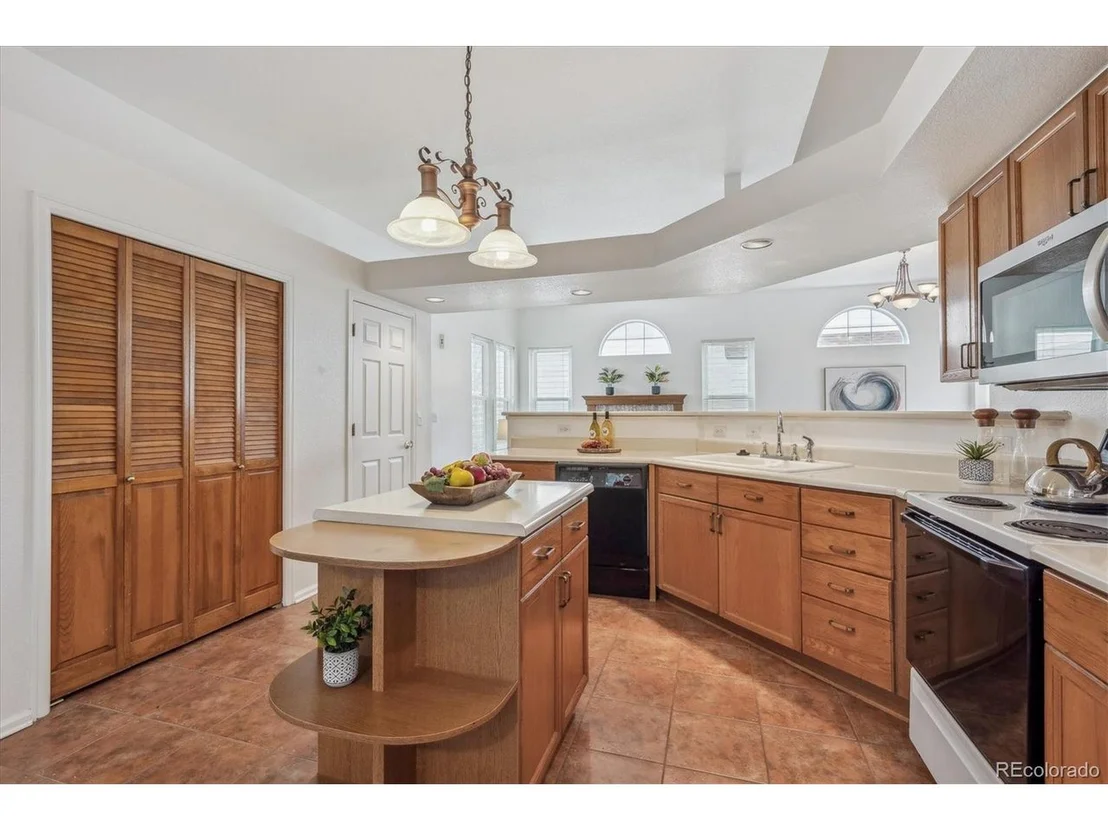 Photo of 1879 Foxfield Dr