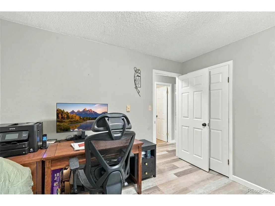 Photo of 11490 Marks Dr
