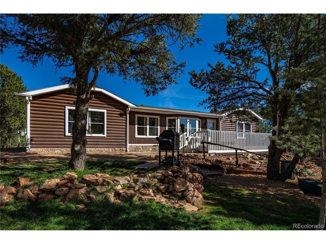 Photo of 627 Harmon Dr