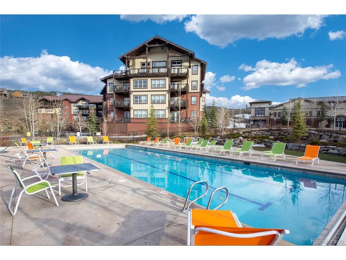 Photo of 103 Peak View Dr