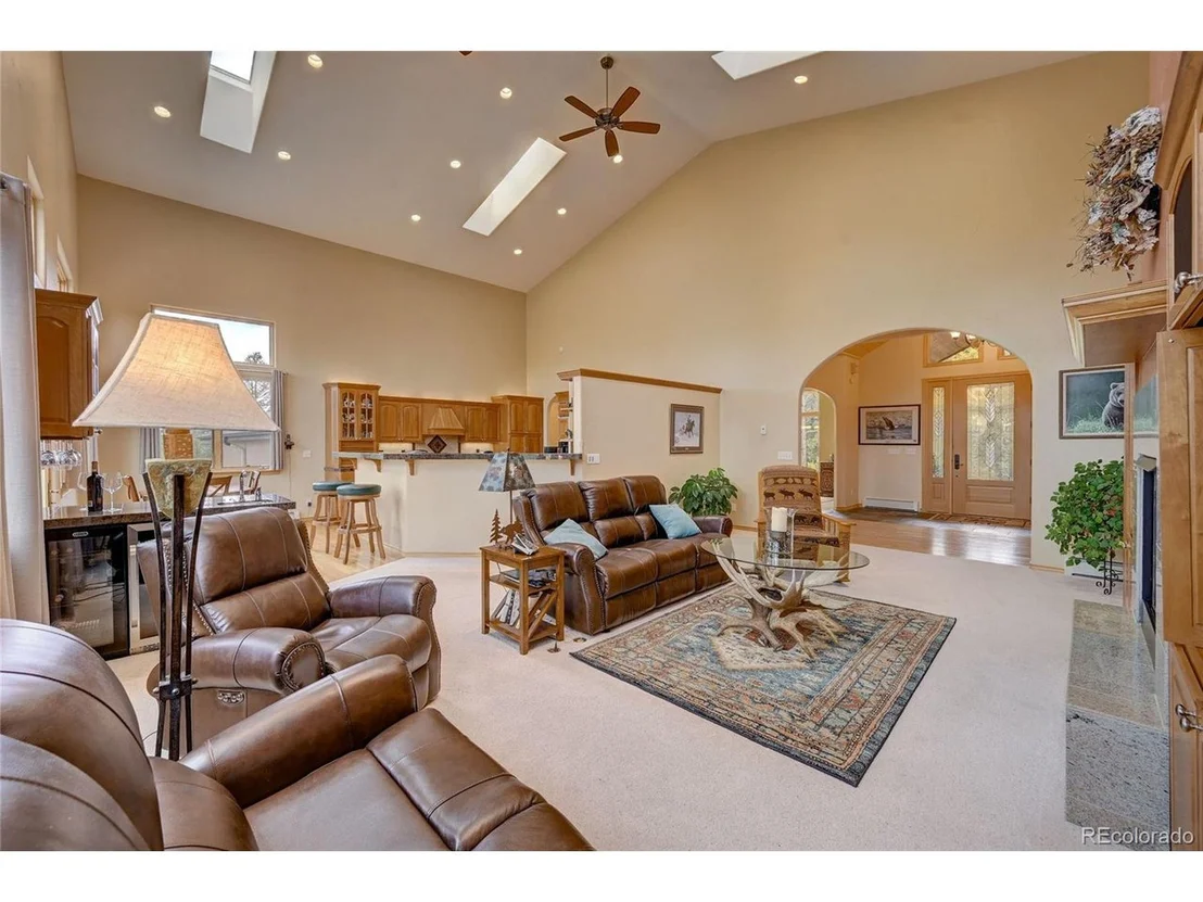 Photo of 26721 Longview Dr