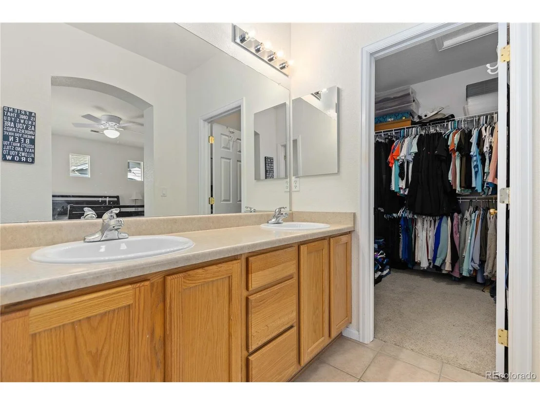 Photo of 32 Whitehaven Cir