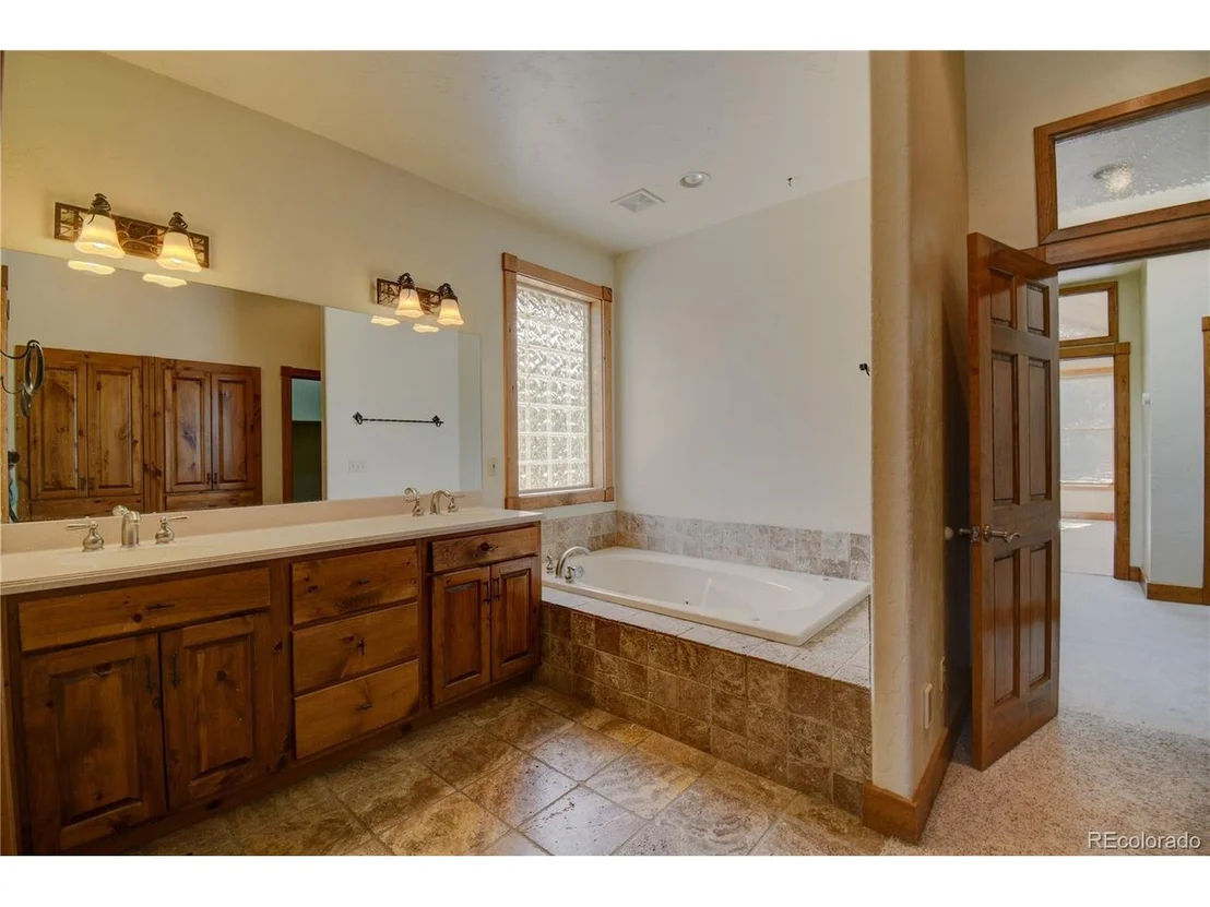 Photo of 6399 Loggie Gulch Cir