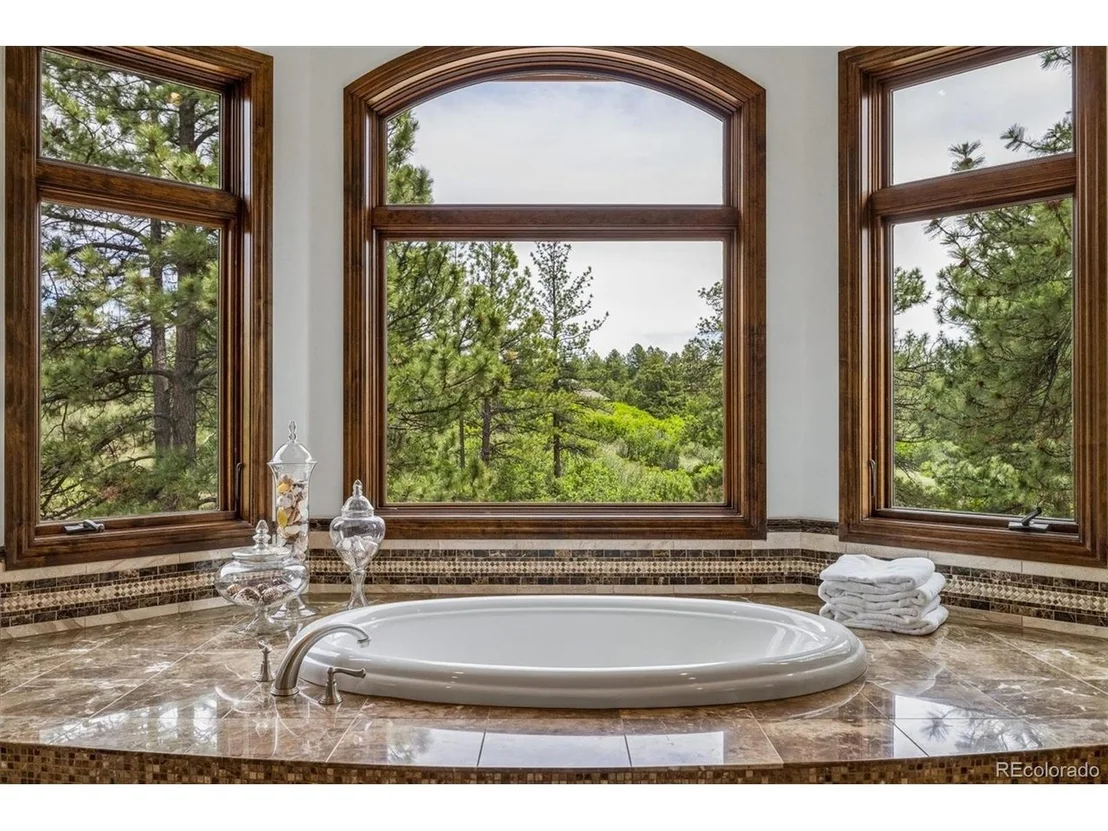 Photo of 2376 Trails End