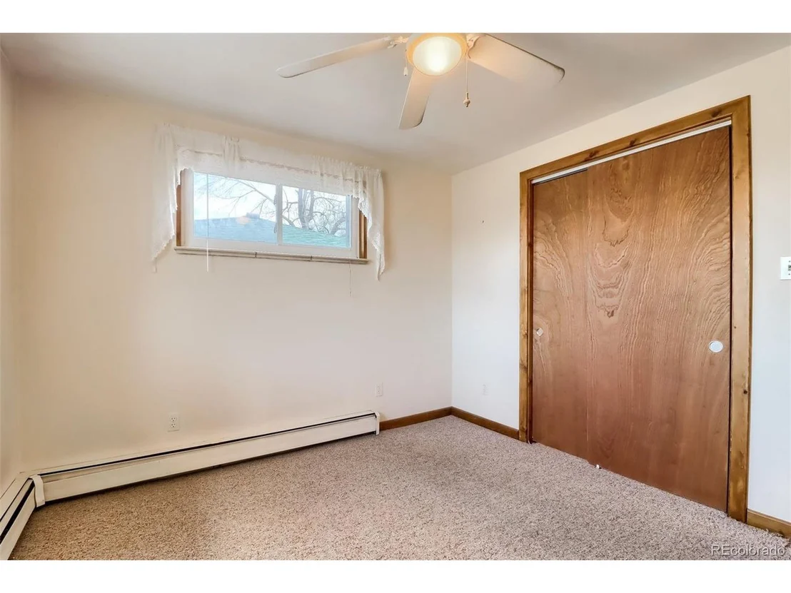 Photo of 4744 Dover St