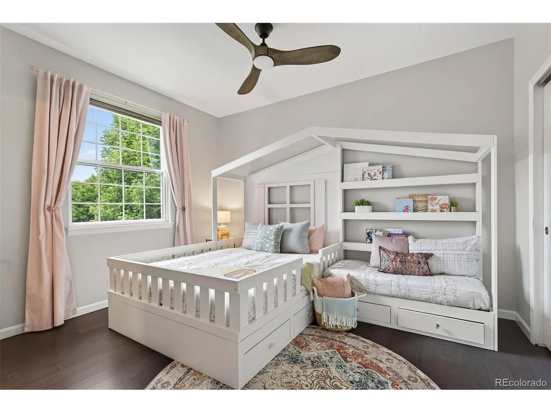 Photo of 6114 Devinney Ct