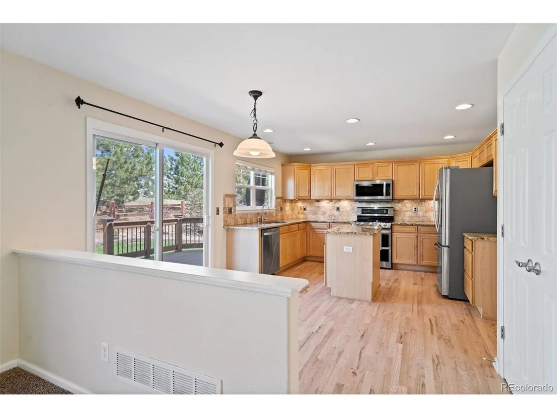Photo of 9389 Branham Dr