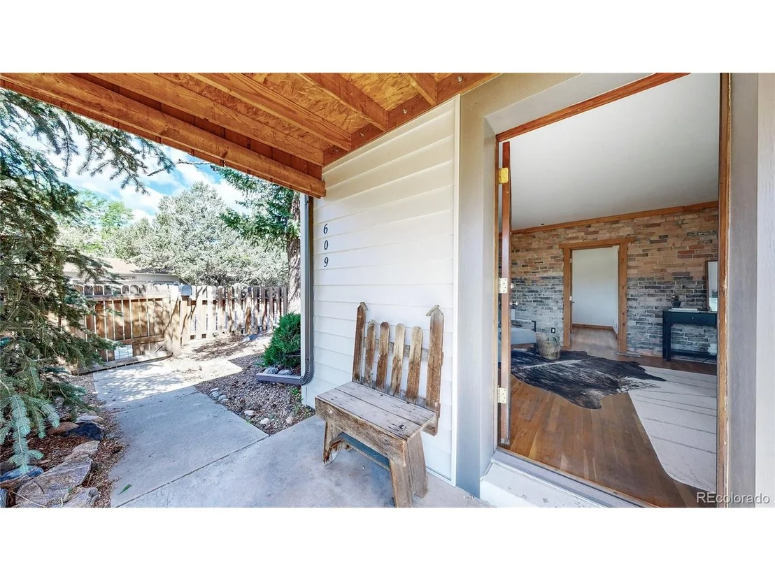 Photo of 609 Boyd St
