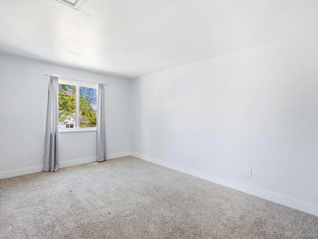 Photo of 6691 Deframe Ct