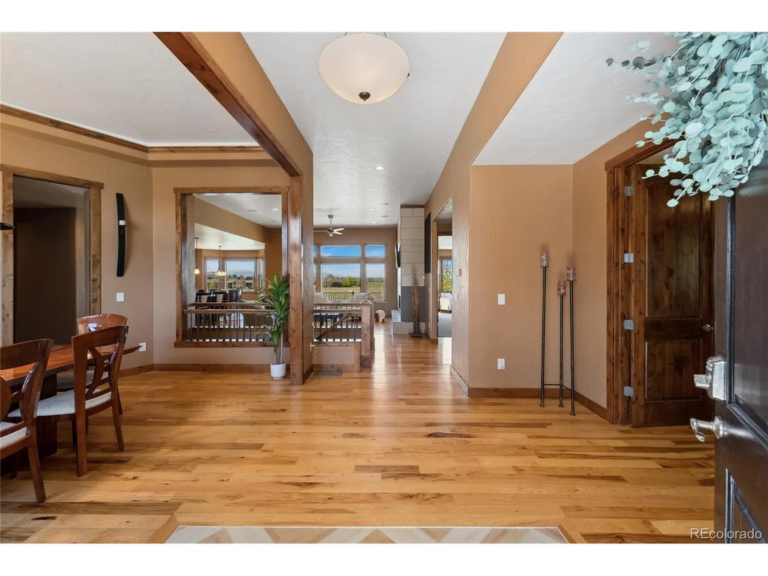 Photo of 5239 Hialeah Dr