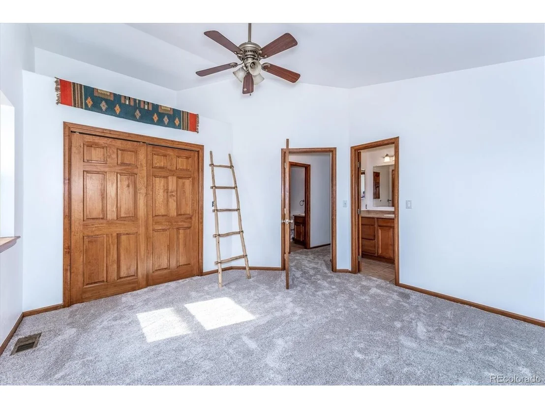 Photo of 368 Lakeview Rd
